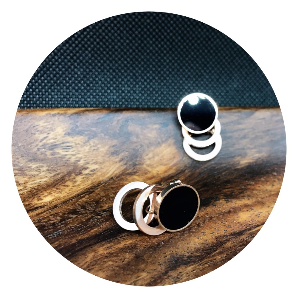 Black triple hoop